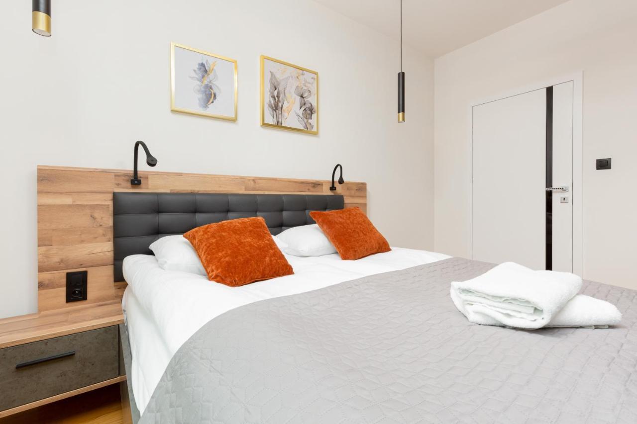Park Arkadia Apartment With Parking Mokotow By Noclegi Renters Varšava Exteriér fotografie