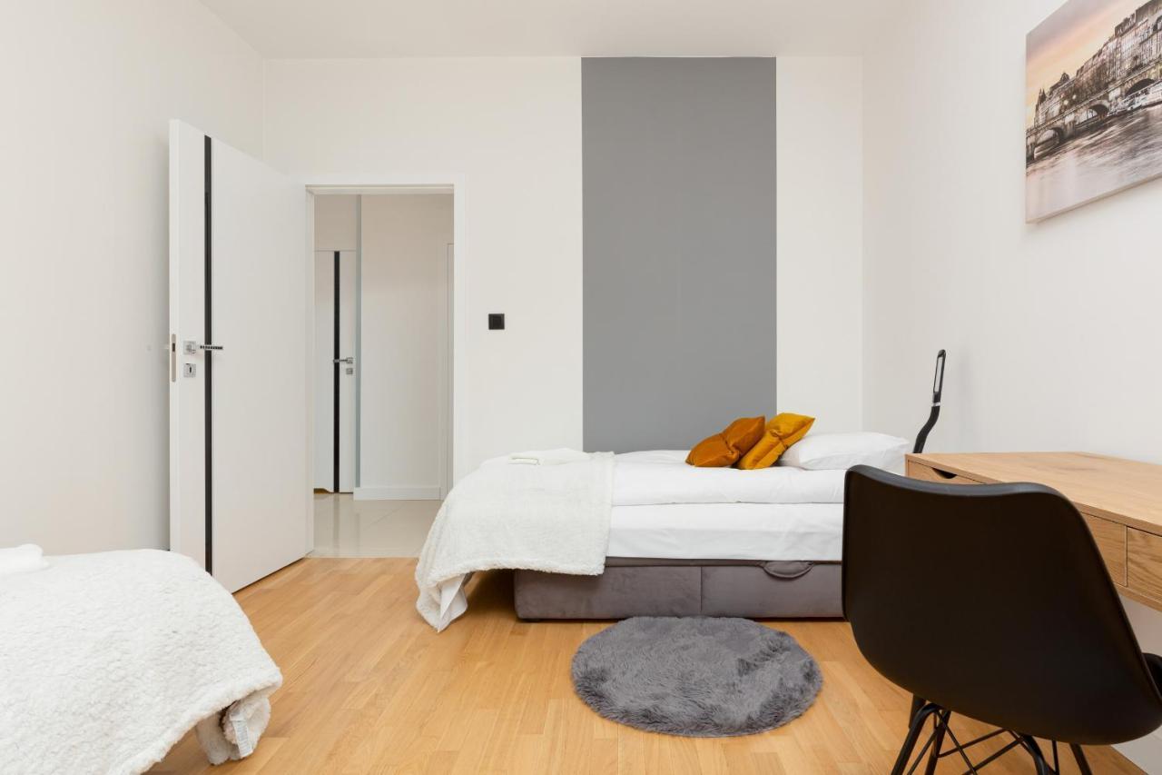 Park Arkadia Apartment With Parking Mokotow By Noclegi Renters Varšava Exteriér fotografie
